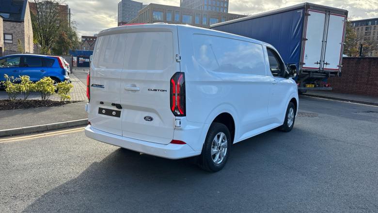 Ford Transit Custom E-320 L1 Rwd 100kW 65kWh H1 Van Limited Auto